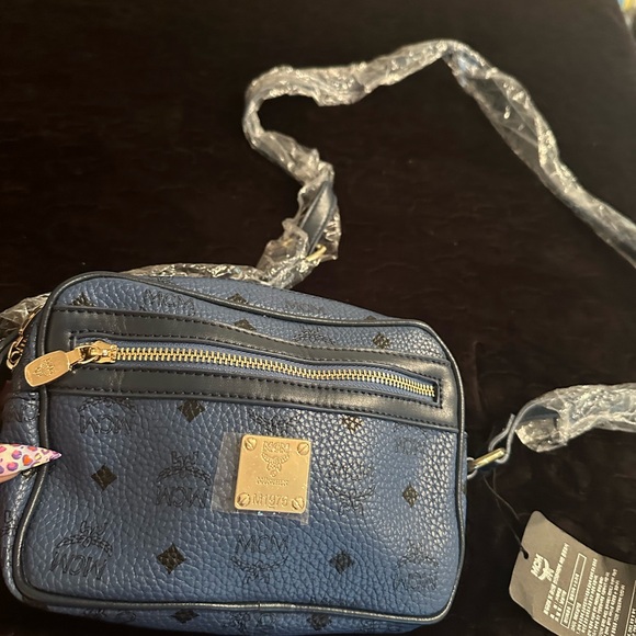 MCM Blue Crossbody Bag with Silver Details - Picture 4 of 4